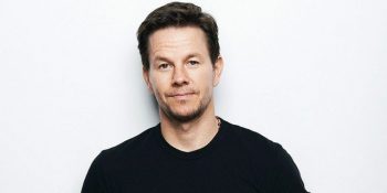 Mark Wahlberg Vượt Mặt The Rock Để Trở Thành Nam Diễn Viên Có Thu Nhập Cao Nhất Năm 2017